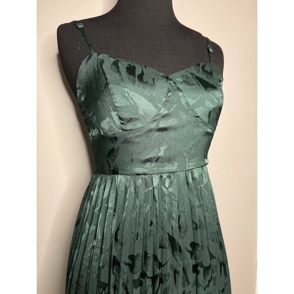 Lulus Dark Green Emerald Satin Jacquard Pleated Midi Dress Size XS Fall Coquette - Picture 4 of 13